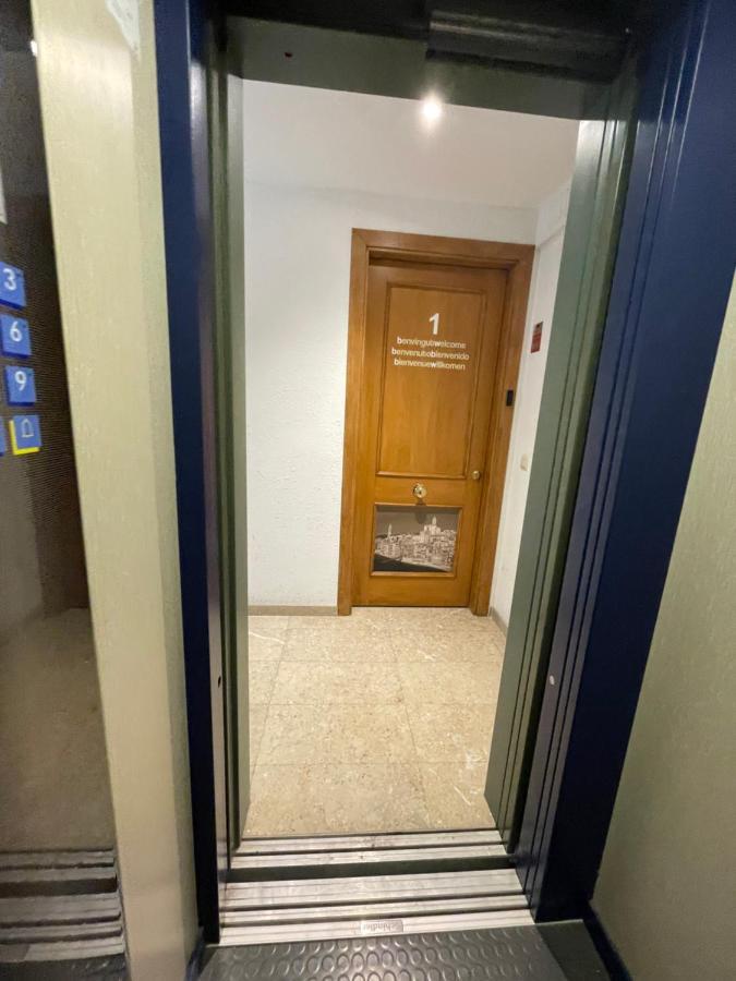 Appartement Modern In The Heart Of Old Town